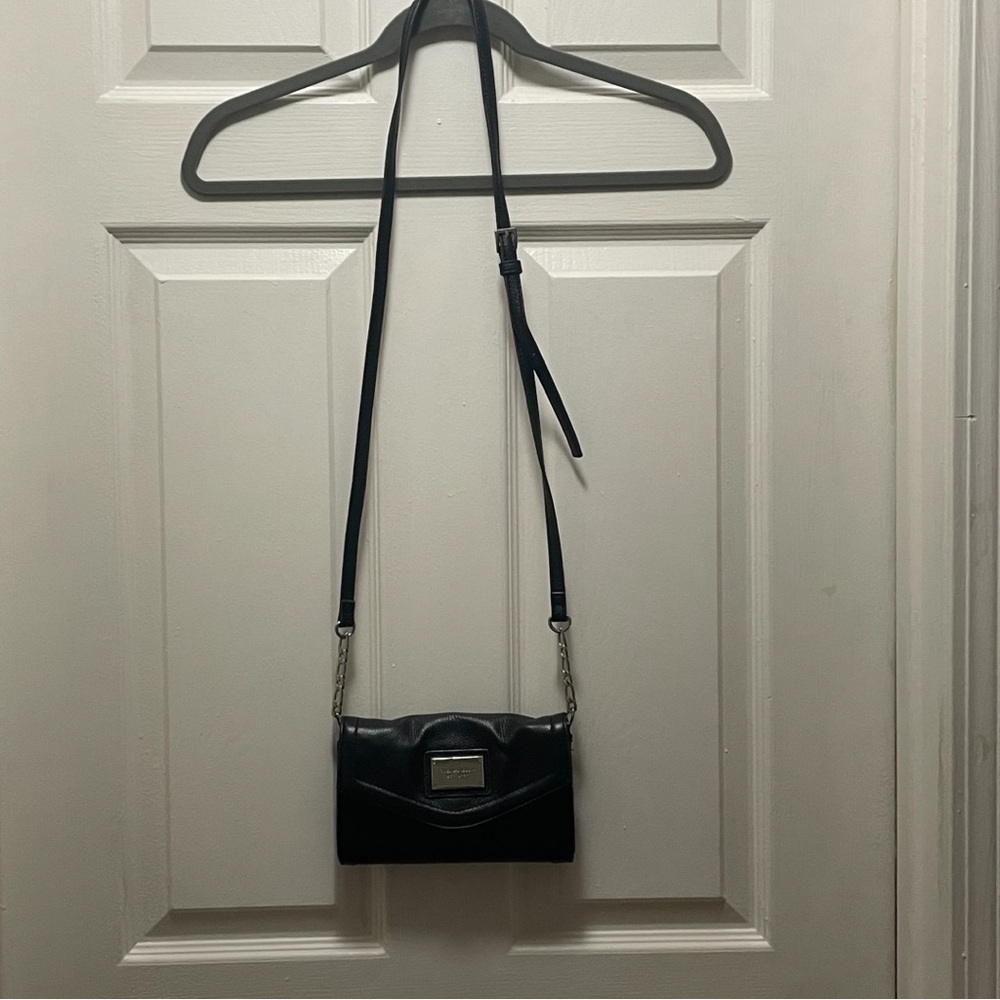 Tignanello Black Leather Crossbody Bag - Picture 2 of 13